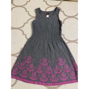 TEA girls gray pink knit fit and flare sleeveless dress, size medium (6,7)